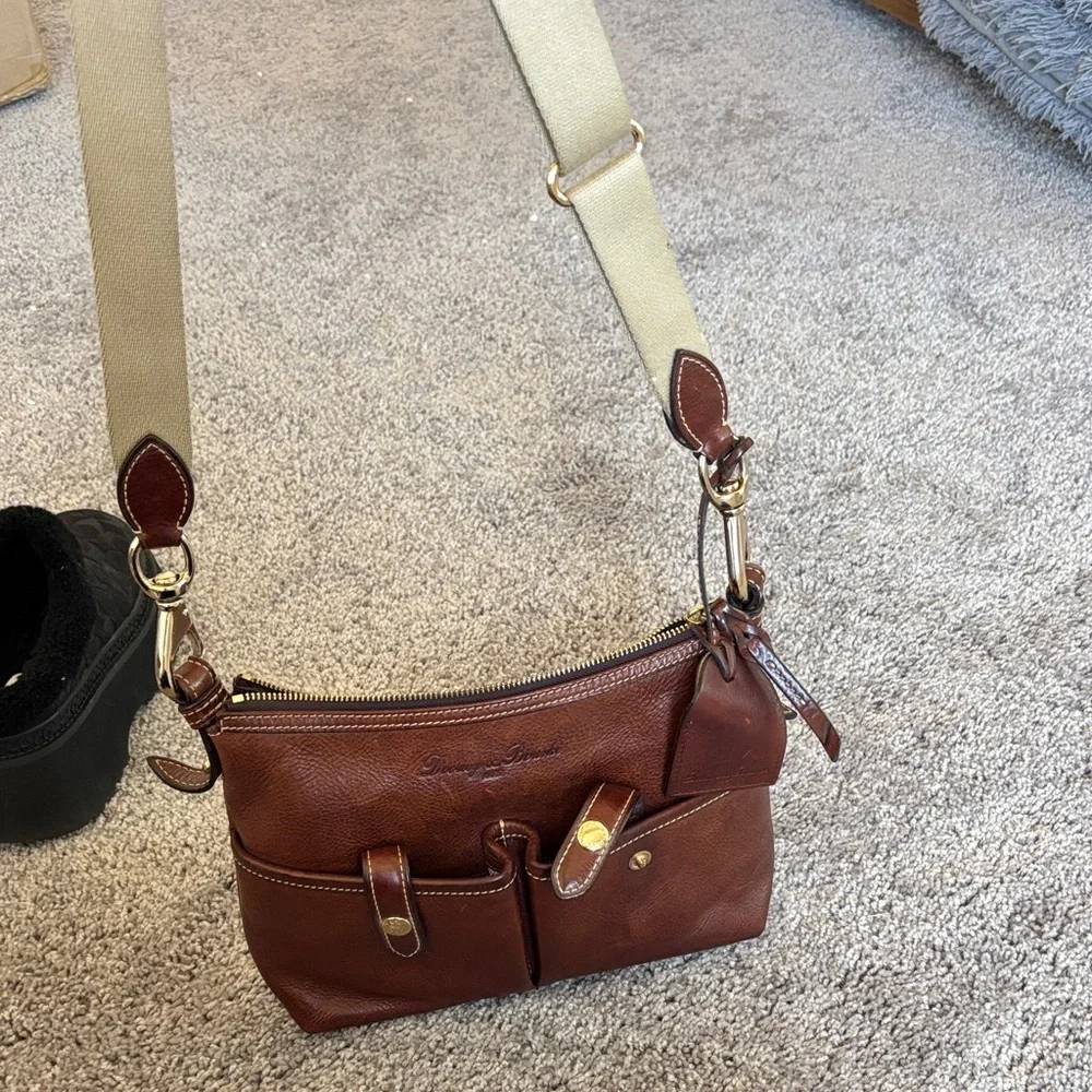 Dooney & Bourke Brown Shoulder Bag - Picture 4 of 4
